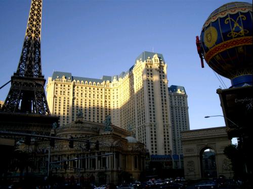 Paris - Las Vegas.
