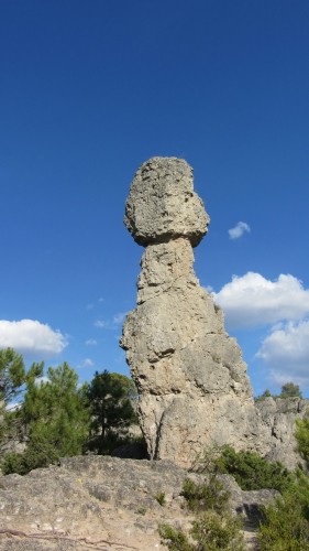 Cirque de Mourèze - obélisque de pierre
