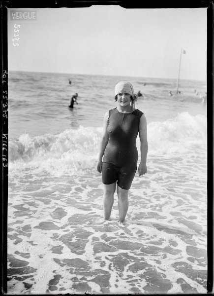 Baigneuse à Deauville - 1919